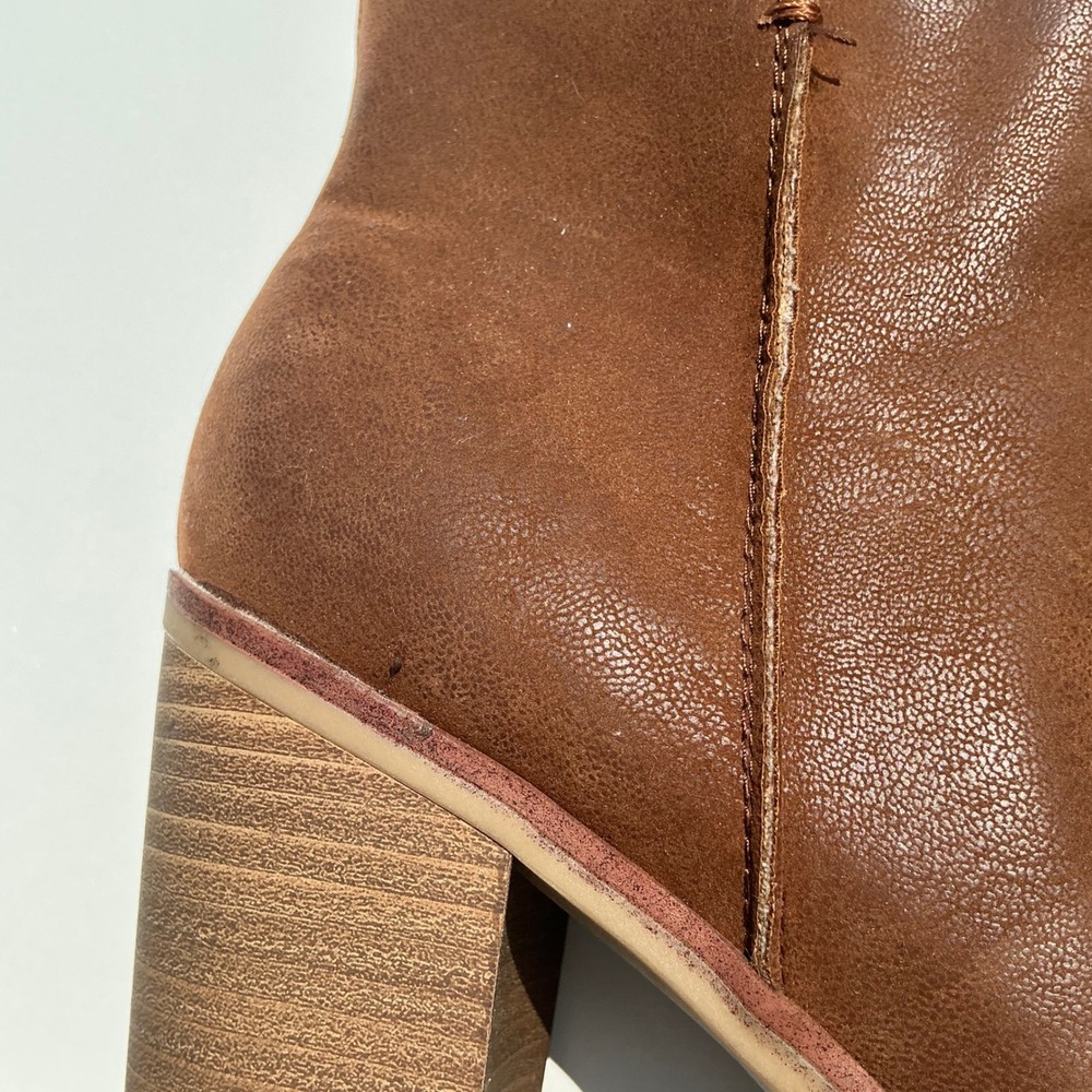 MIA Womens Cognac Brown Faux Leather Block Heel Ankle Boots Size 7.5 - Picture 2 of 10